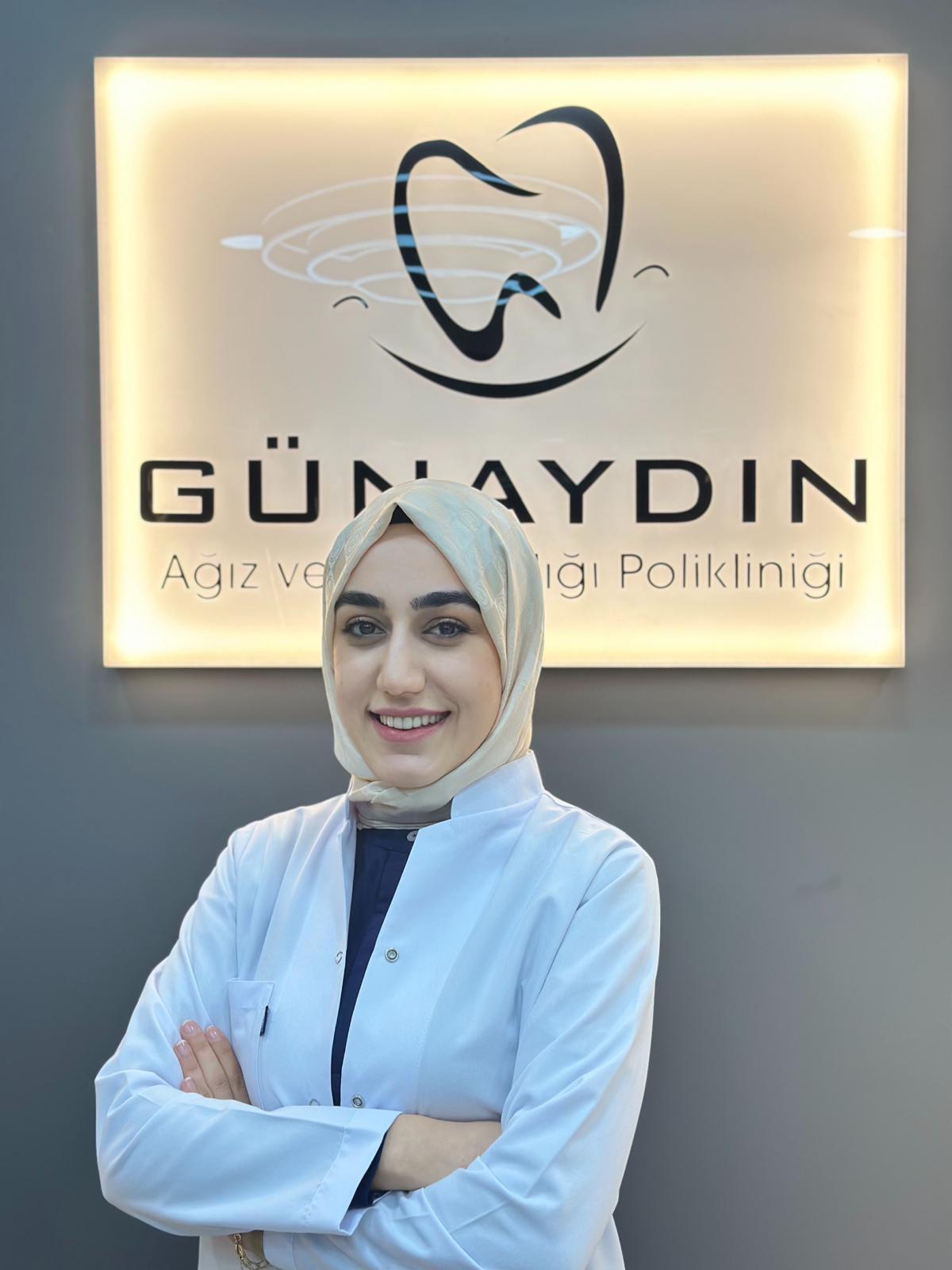 Dt. Fatma Betül Tokar - Diş Hekimi